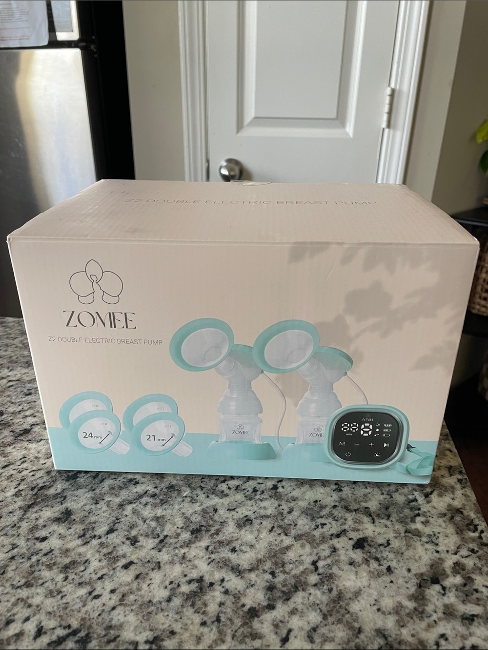 Zomee Z2 Double Electric Breast Pump in Mint